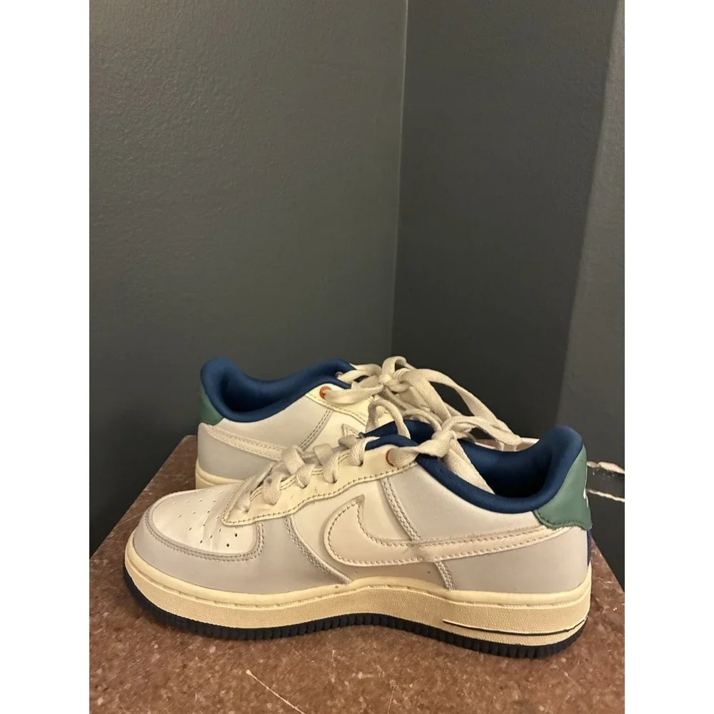 Nike Air Force 1 LV8 GS Sunny Sports Club UV Color Changing Size 3Y